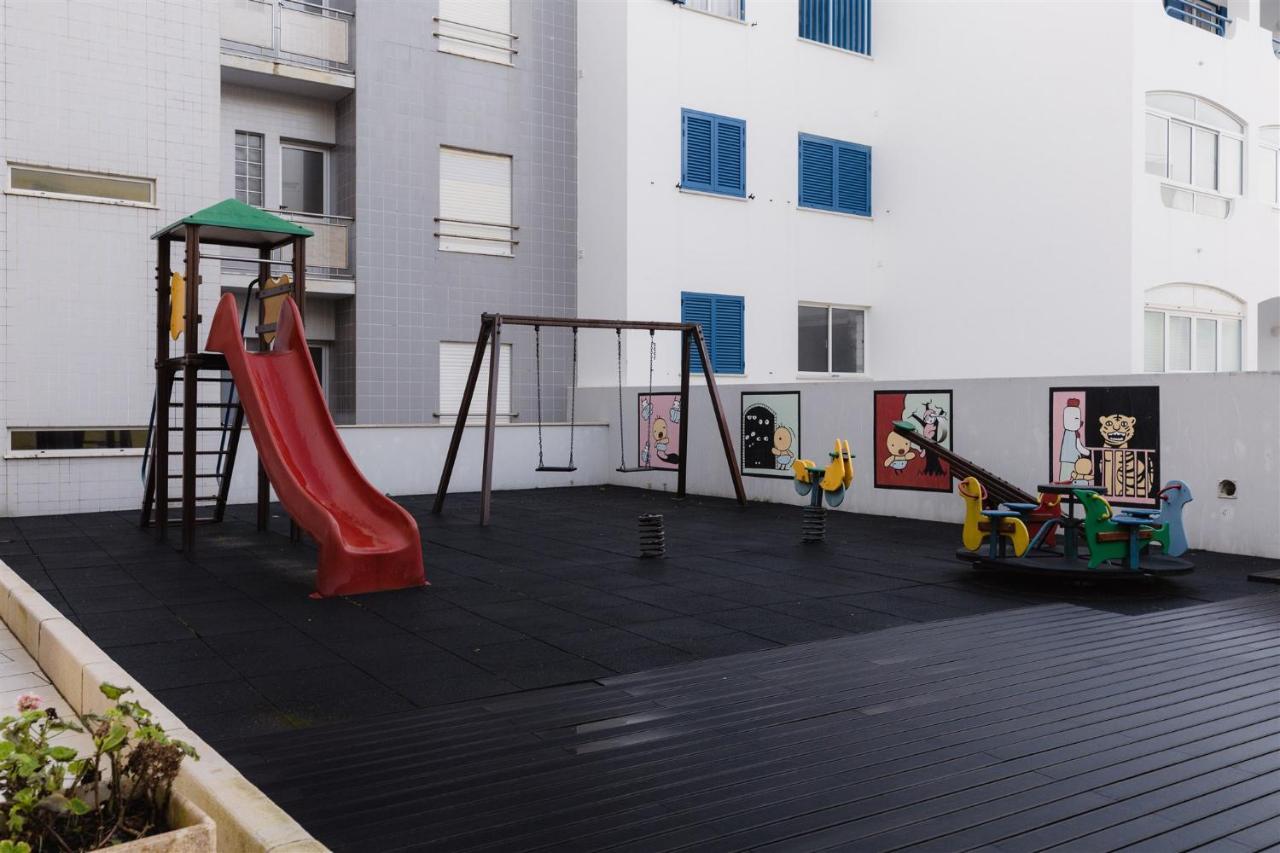 Sunshine Beach Apartment Λεϊρία Εξωτερικό φωτογραφία