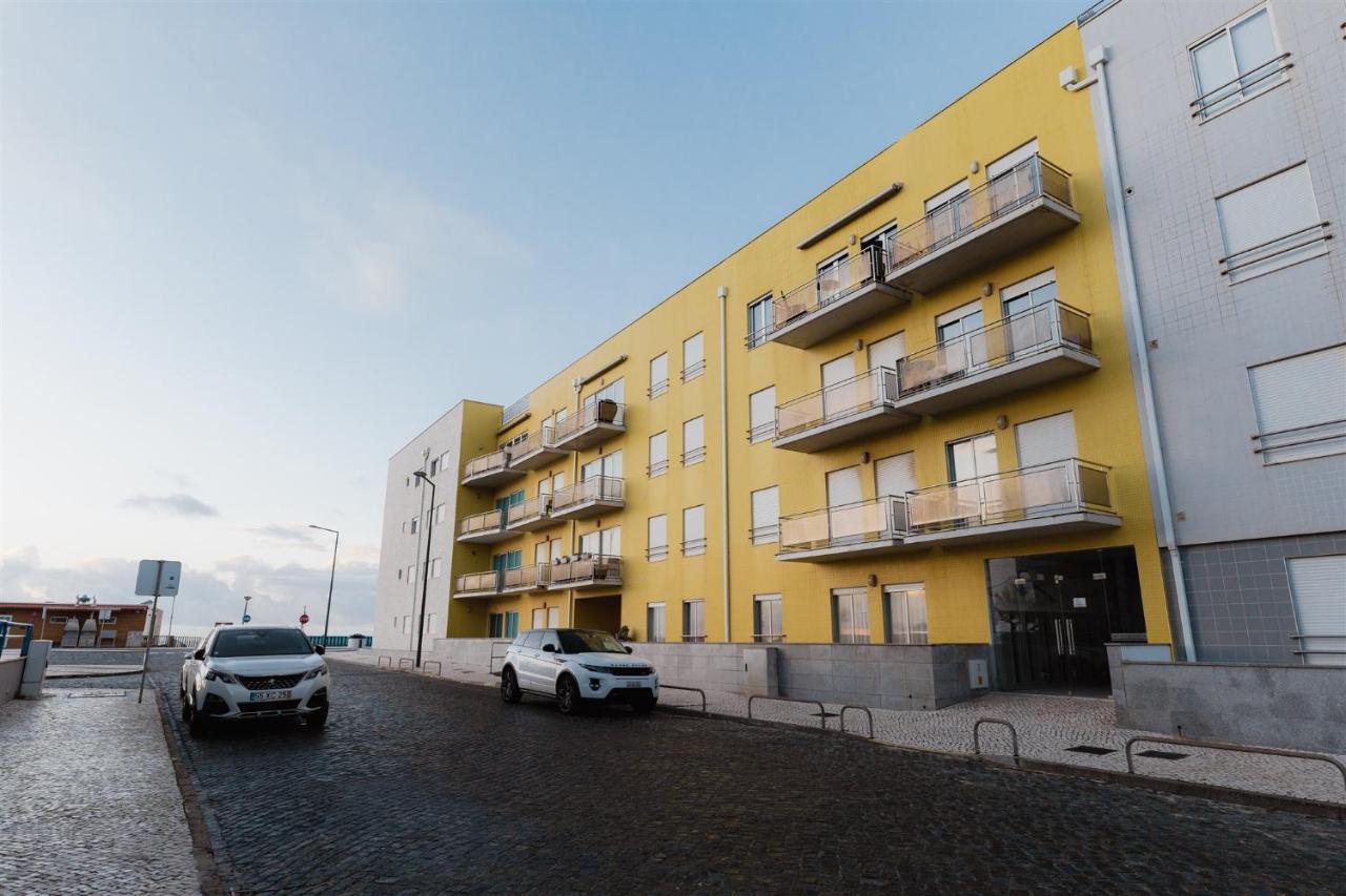 Sunshine Beach Apartment Λεϊρία Εξωτερικό φωτογραφία